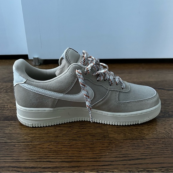 Nike Air Force 1 Low '07 LV8
Certified Fresh Rattan - Picture 4 of 5